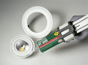 HY-4090-photo_with_light_EUR_HR